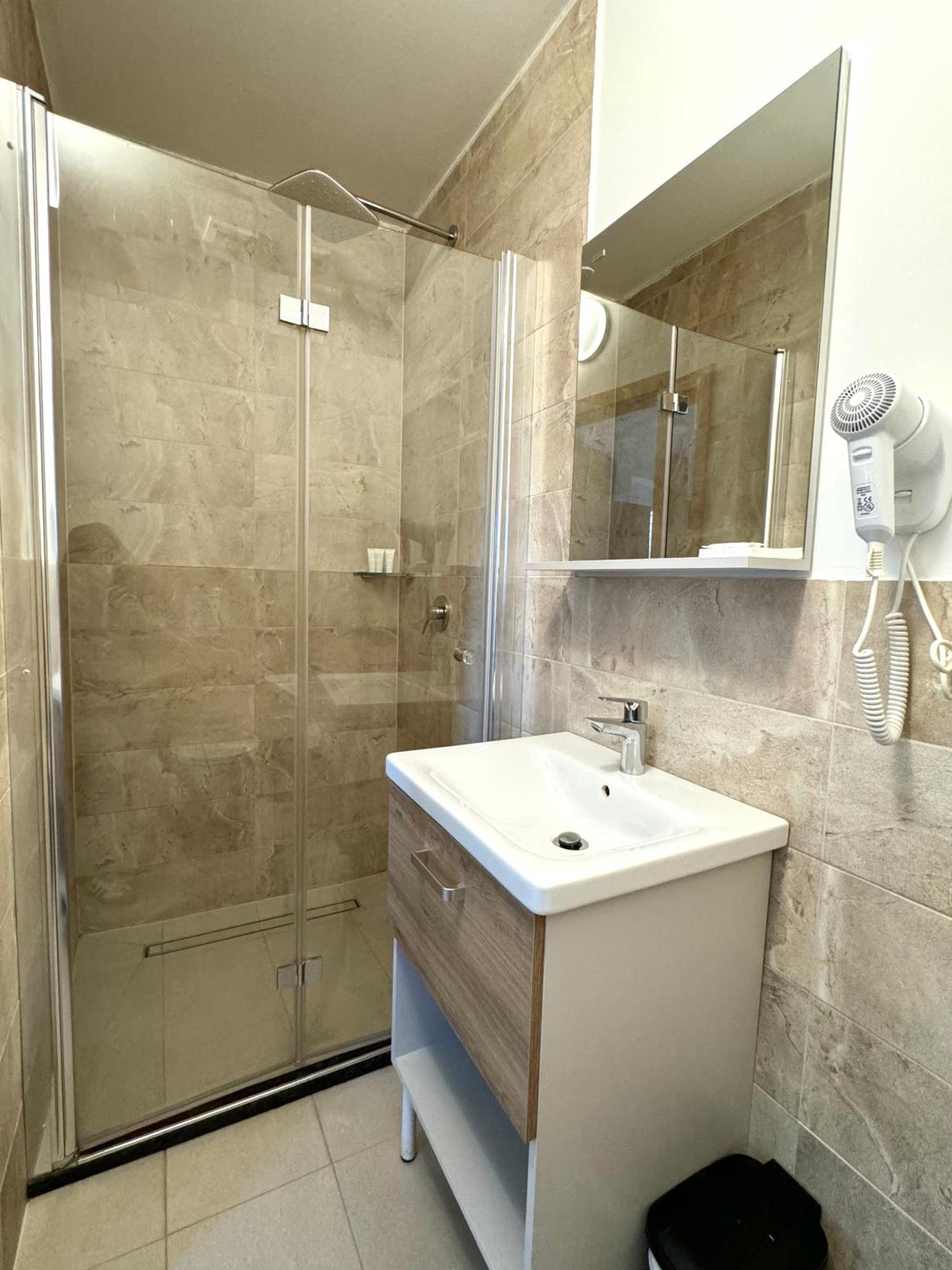 L&L Rooms Maribor Extérieur photo